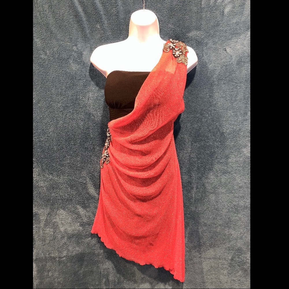🔥 Sexy one shoulder dress